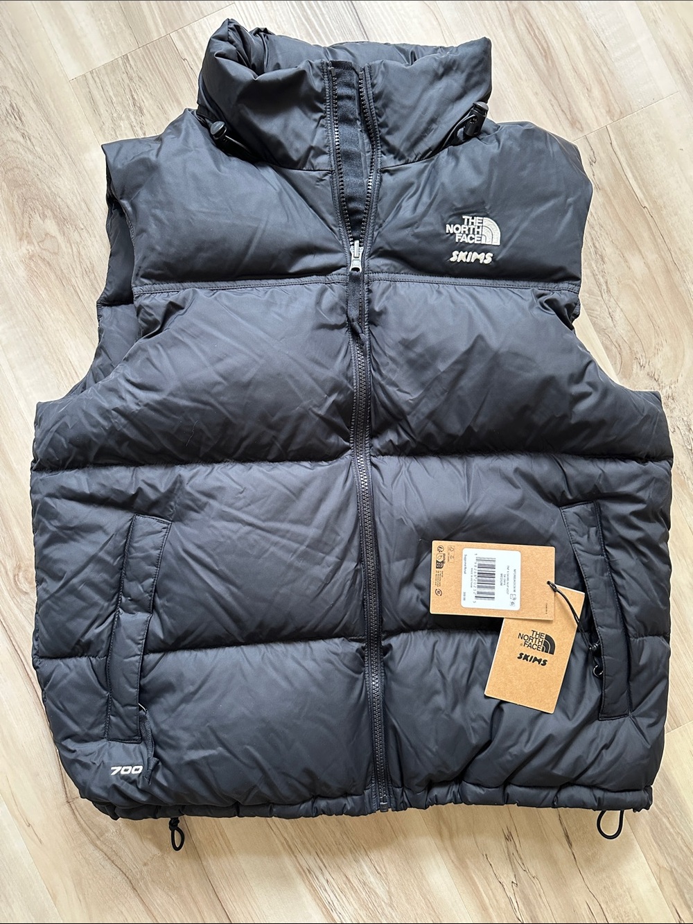 The North Face TNF x SKIMS Nup Vest in Onyx Black - Picture 1 of 4